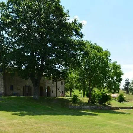 Le Alloggio per agriturismo *